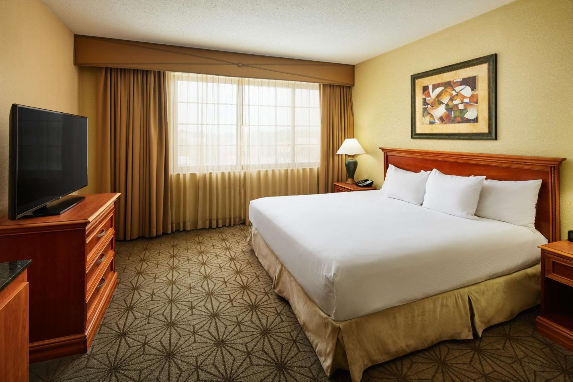 Embassy Suites By Hilton Columbia Greystone Exterior photo